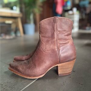 Tecovas The Daisy Brown Leather Heeled Boots